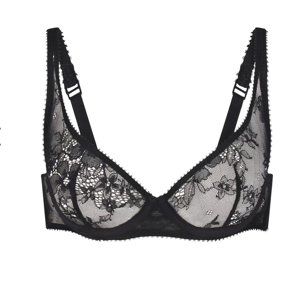 Skims Ultra Fine Lace Scoop Bra 32DD